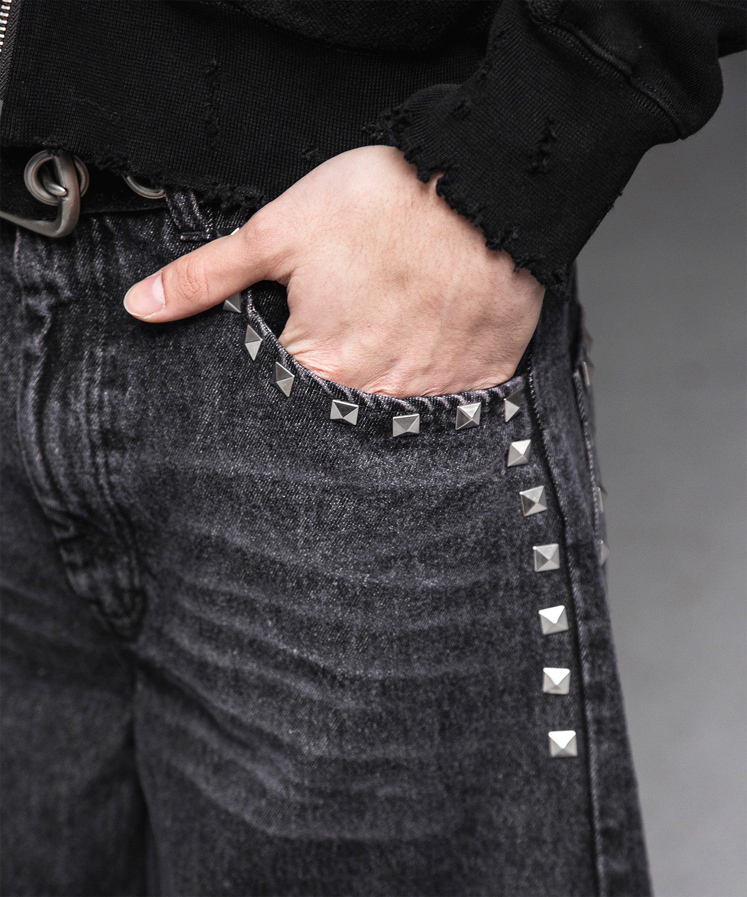 Studded Baggy Denim Pants 3