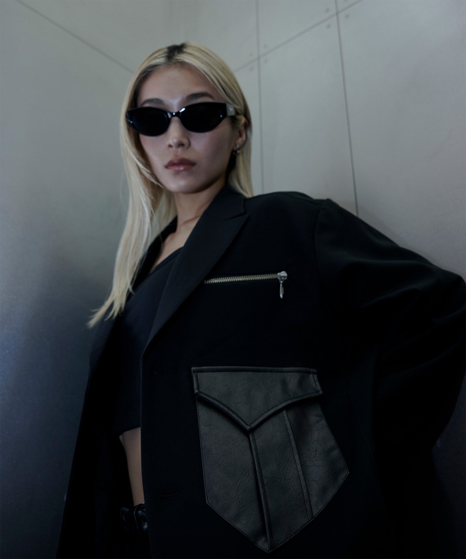 Leather pocket short jacket 3